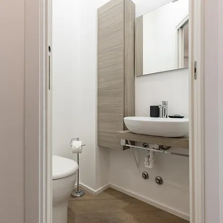 Beplace In Porta Romana شقة